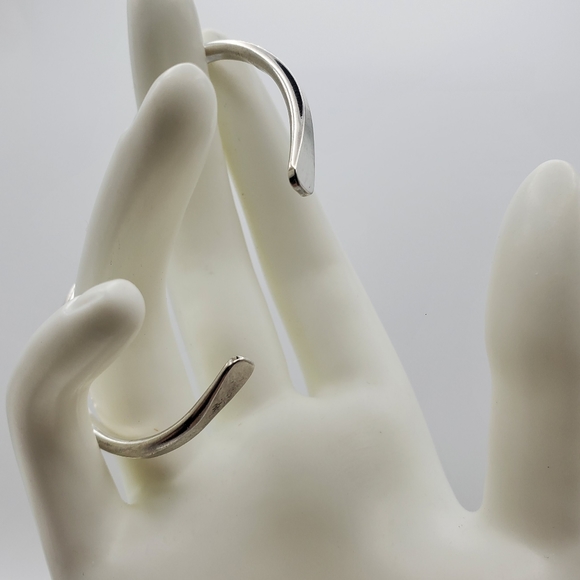 Modernist Sterling Silver Cuff 925 Bracelet Curved 15.75g Vintage Bangle - Picture 8 of 9